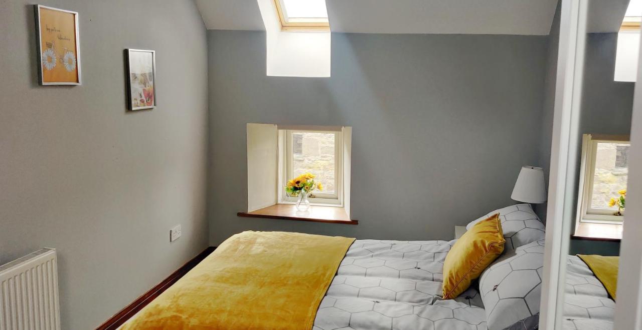 The Granary At Tinto Retreats, Biggar Is A Gorgeous 3 Bedroom Stone Cottage Wiston  외부 사진